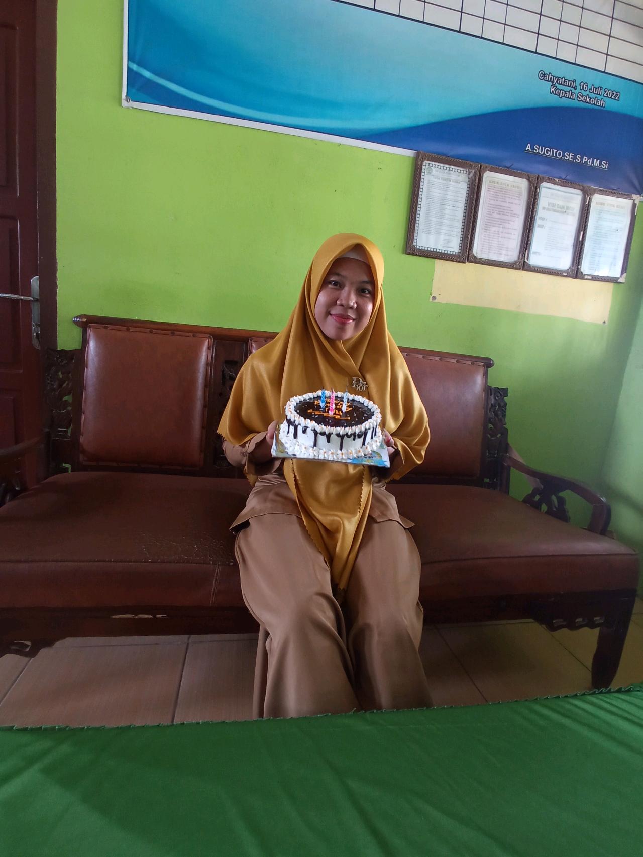 cmp_1775575875948.jpg