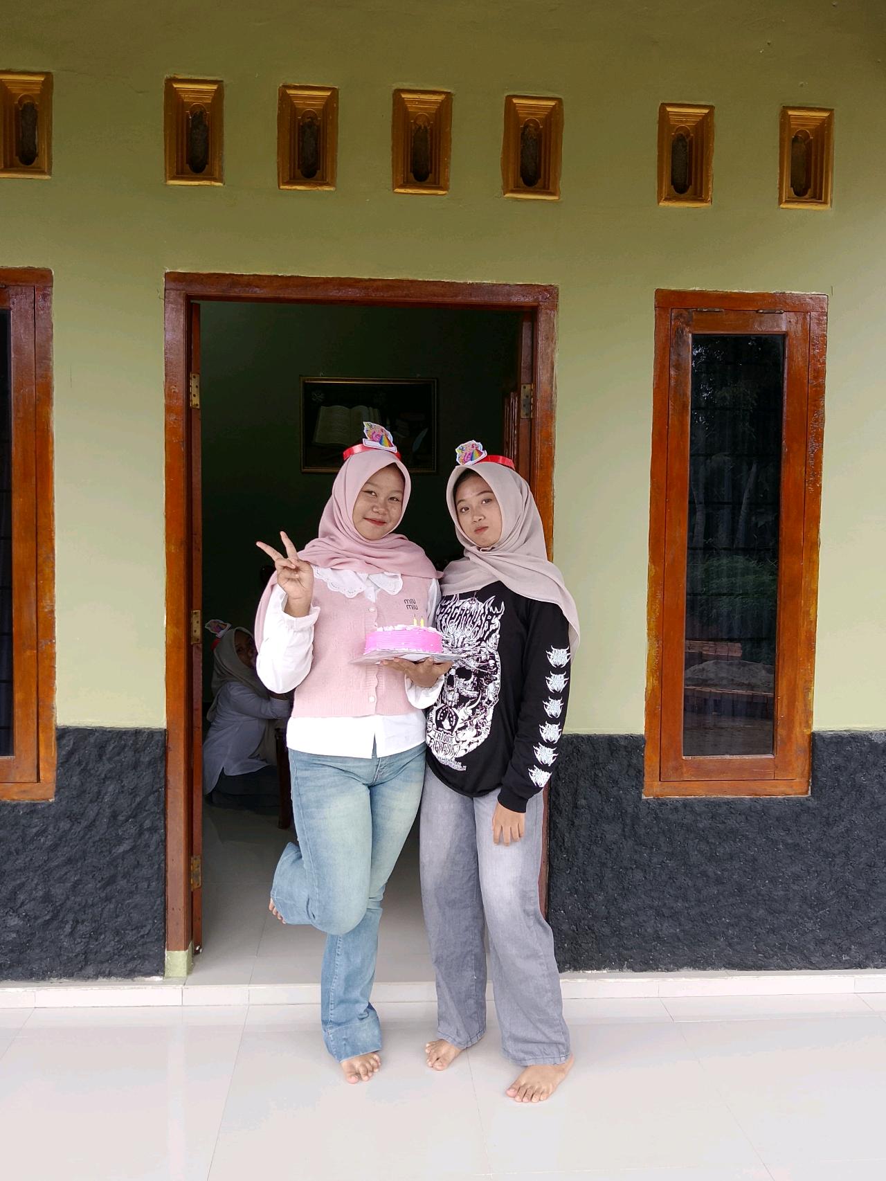cmp_1775648596110.jpg