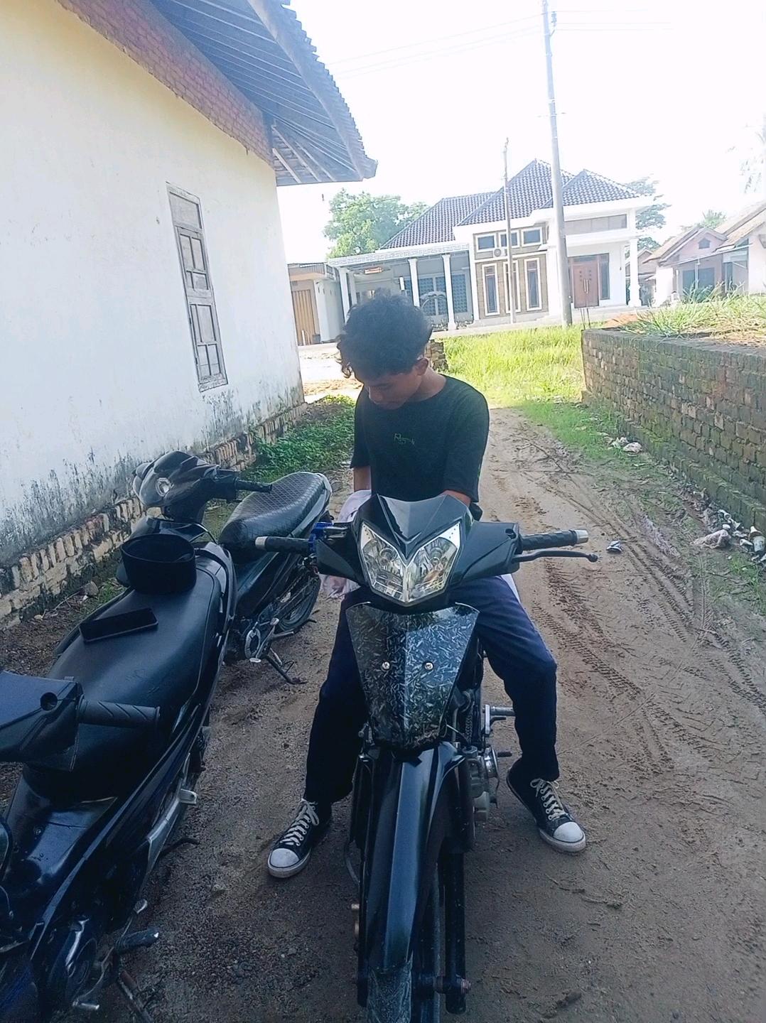 cmp_1775699475739.jpg